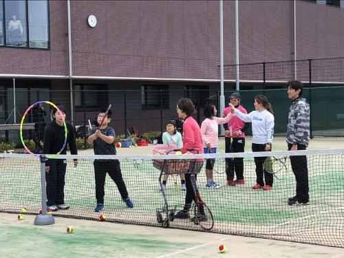 【武庫川女子大学】硬式庭球部がデフテニス交流会を開催しました。