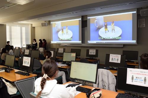 【武庫川女子大学】情報メディア学科の学生が地元企業のCMづくりに挑戦する「広告メディア演習」で最終発表会が行われました。