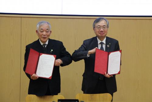 【武庫川女子大学】大学・短期大学部が兵庫工業会と包括連携協定を締結しました