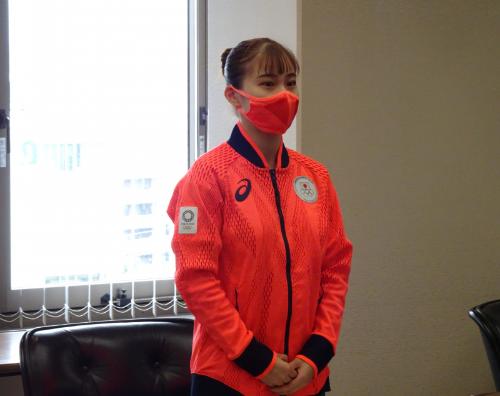 東京2020オリンピックに出場し、体操女子団体で5位入賞を果たした体操部の杉原愛子選手