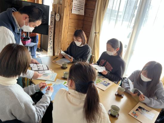 【武庫川女子大学】 教育学部の学生有志と英文学科の卒業生1人が、「3.11」に東日本大震災遺構を訪問しました。