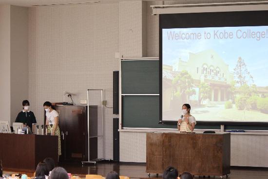 【神戸女学院大学】教職履修生が模擬授業を行いました。
