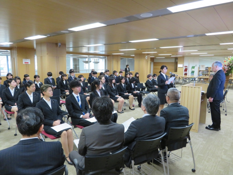 【武庫川女子大学】広域大学連携科目の修了証書授与式が行われました。